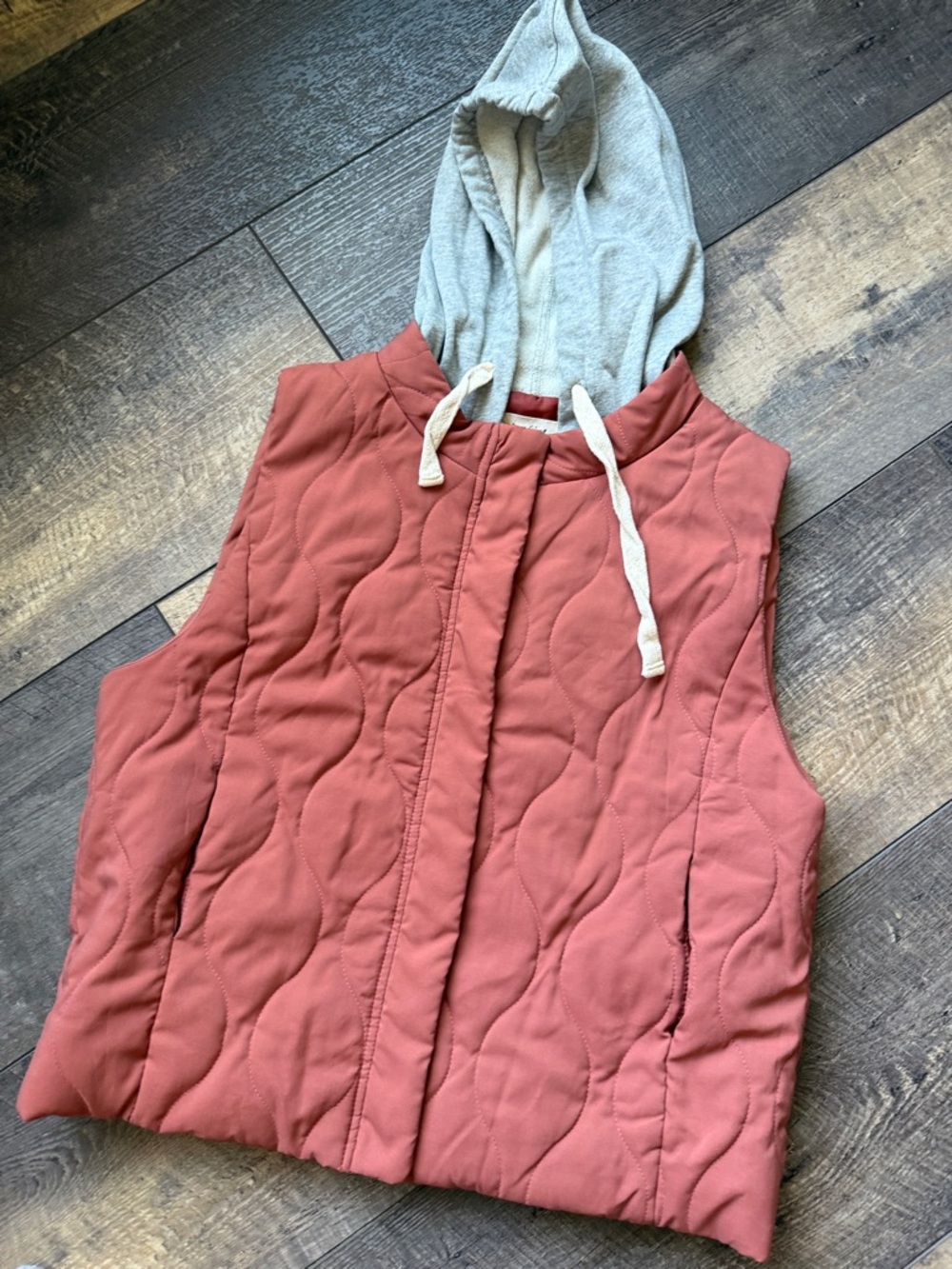 Women’s Quilted Hooded Vest - Dusty Rose